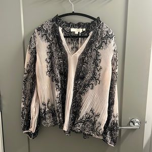 Anthropologie patterned shirt size small